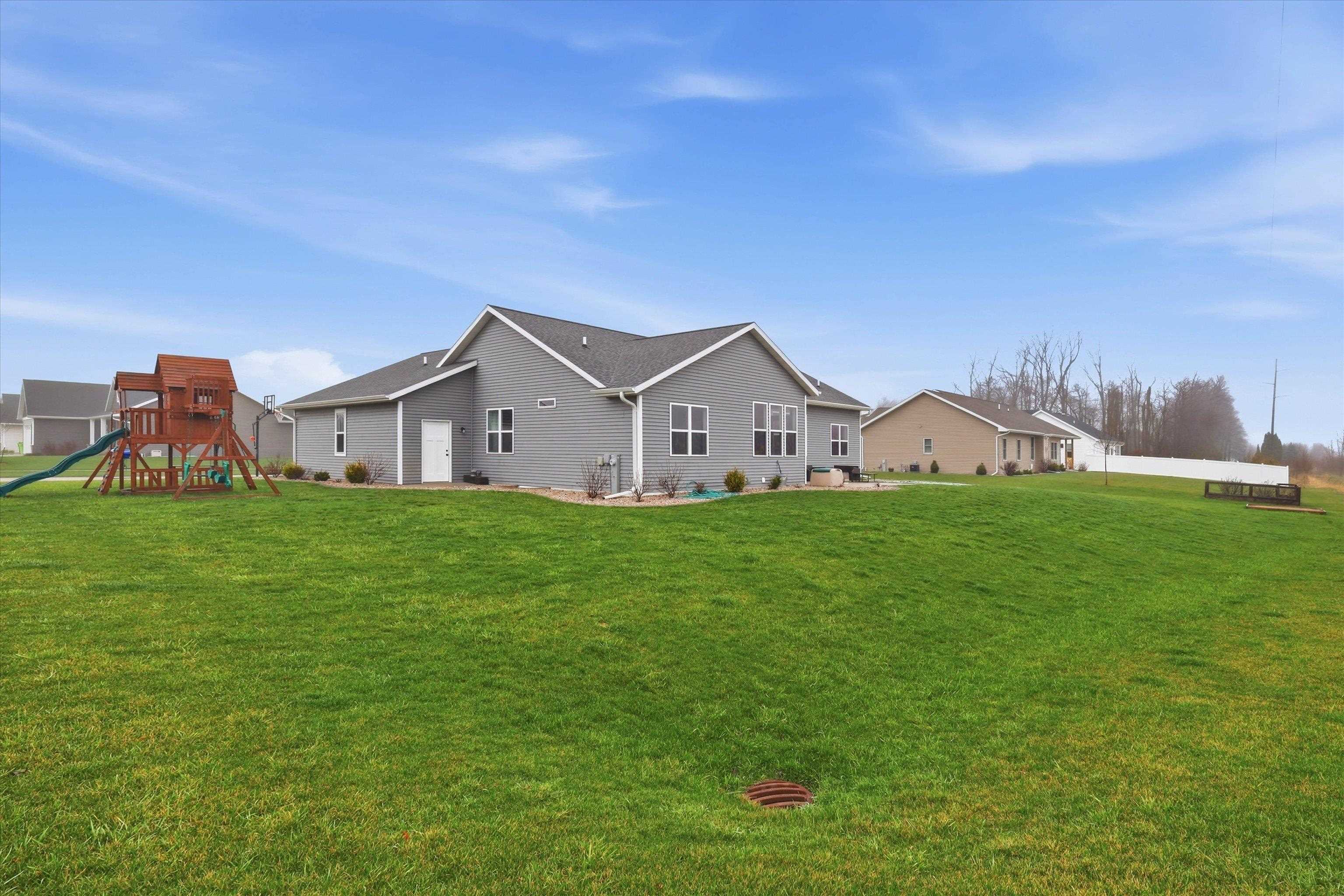 N9376 Dusty Drive Appleton, WI 54915 - Photo 34 of 35