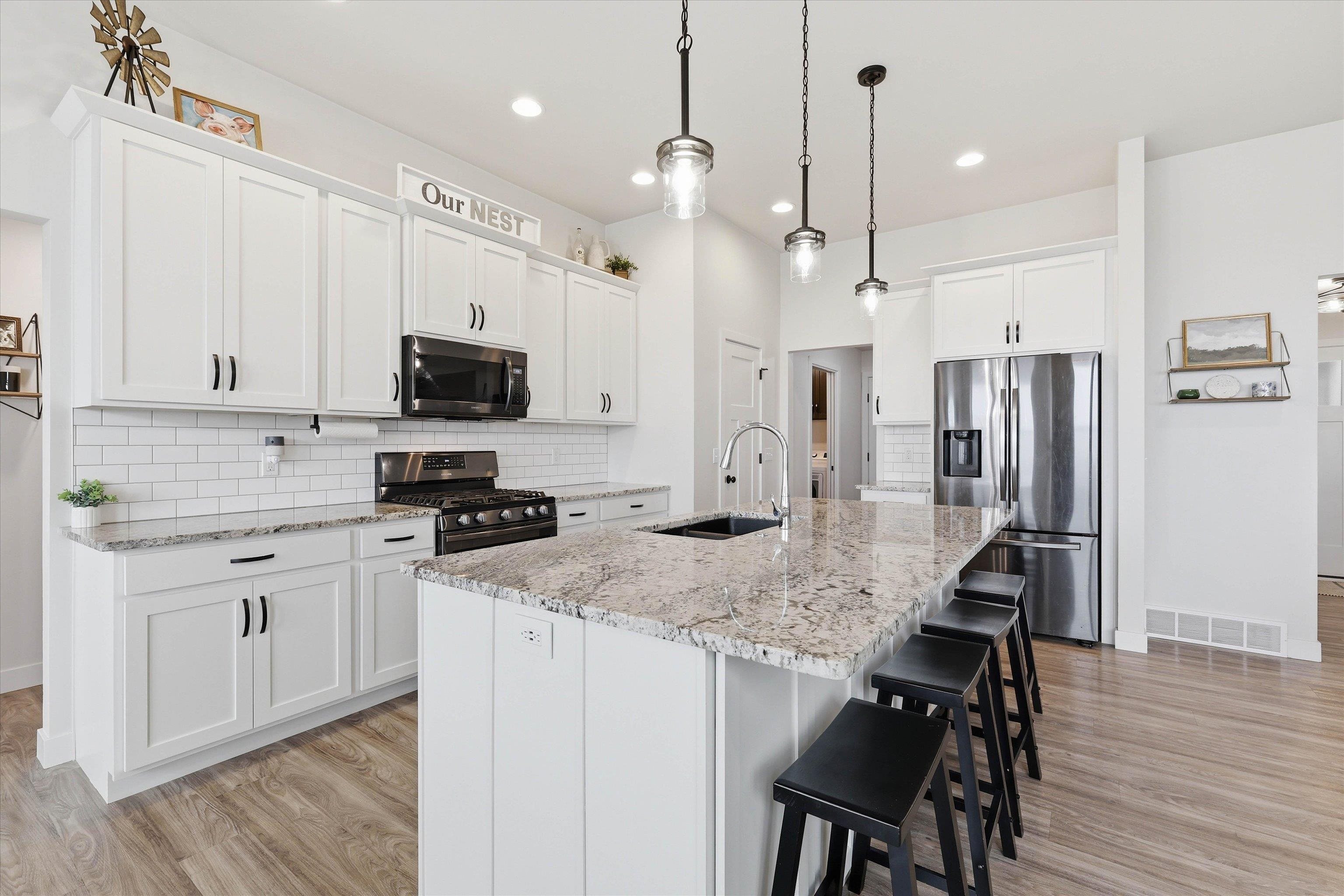 N9376 Dusty Drive Appleton, WI 54915 - Photo 8 of 35