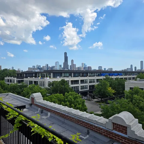 $339,900 | 1111 West 15th Street, Unit 228, Chicago, IL 60608