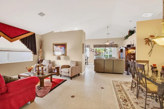 $469,500 | 9523 Sandpiper Lane, West Palm Beach, FL 33411