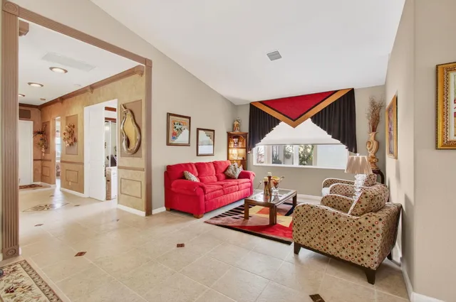 $469,500 | 9523 Sandpiper Lane, West Palm Beach, FL 33411