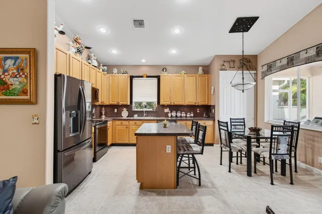 $469,500 | 9523 Sandpiper Lane, West Palm Beach, FL 33411