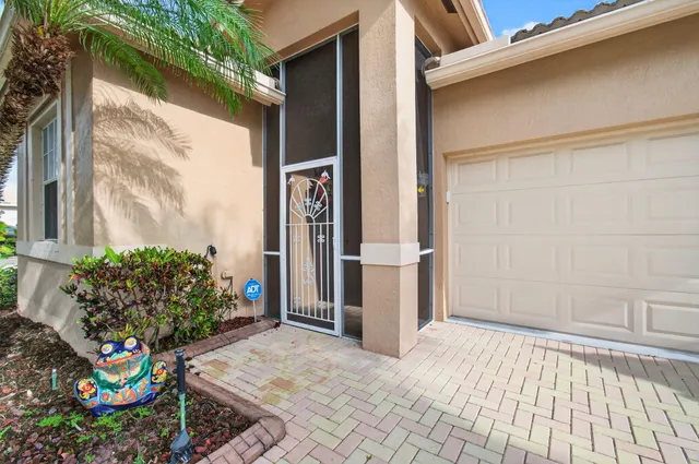 $469,500 | 9523 Sandpiper Lane, West Palm Beach, FL 33411