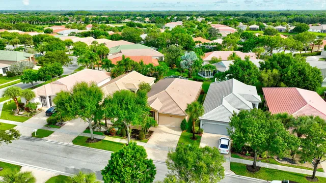 $469,500 | 9523 Sandpiper Lane, West Palm Beach, FL 33411