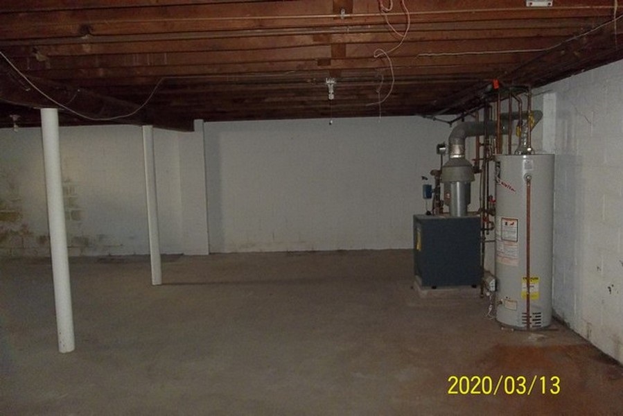 1004 South Johnson Street Bay City, MI 48708 - Photo 2 of 16