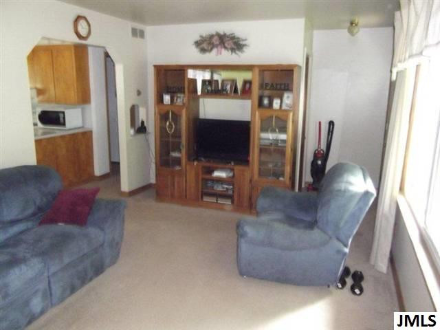 146 Boadway Street Spring Arbor, MI 49283 - Photo 4 of 15 Photo 4