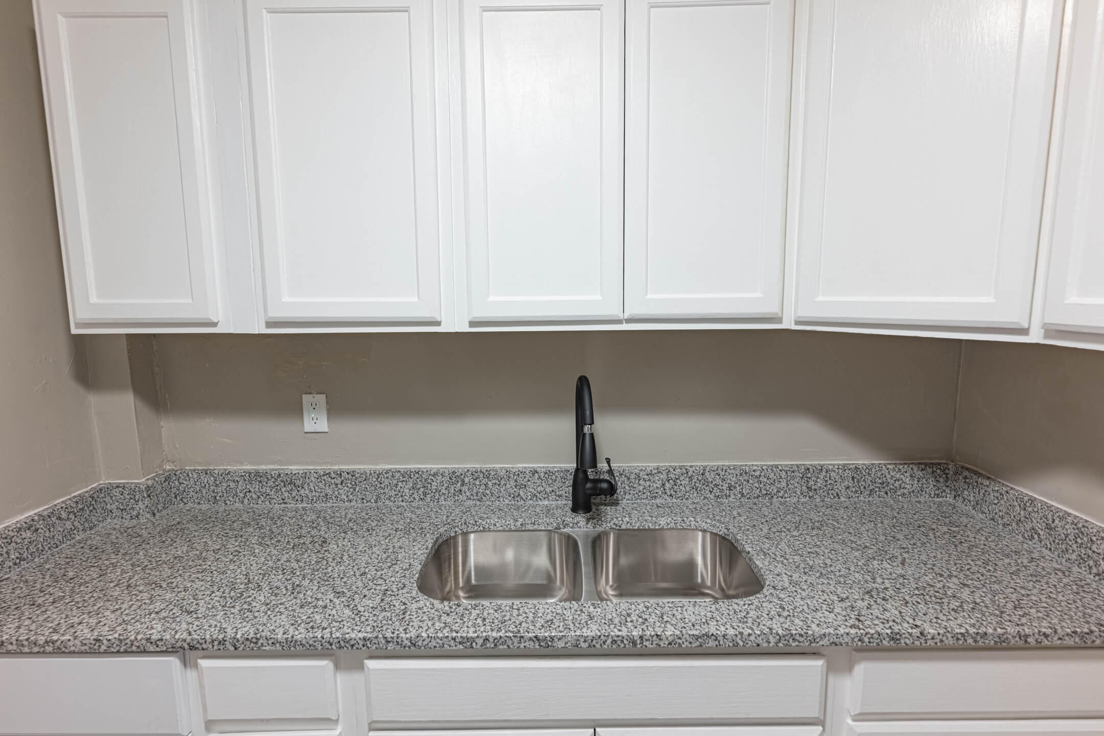 1120 Innisfallen Avenue Springfield, OH 45506 - Photo 10 of 30 1120 Innisfallen-10