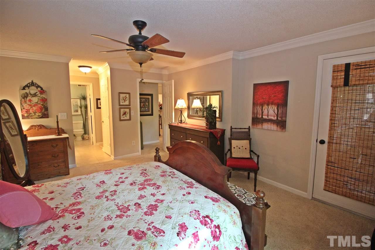 921 Springfork Drive Cary, NC 27513 - Photo 13 of 22