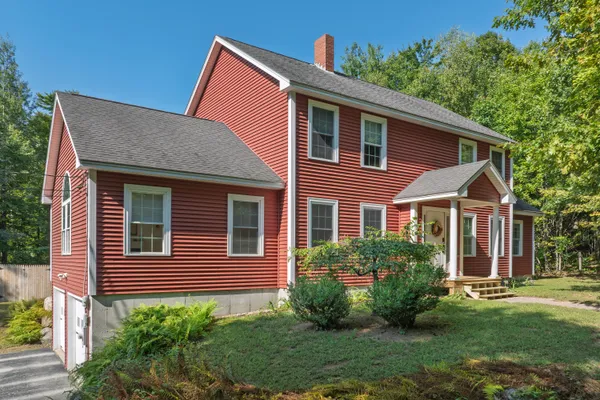 $565,000 | 339 Quaker Ridge Road, Casco, ME 04015