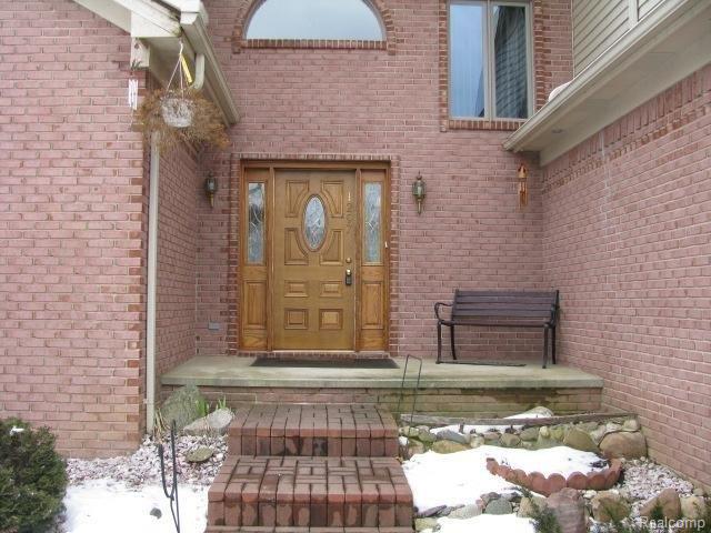 1297 Townsend Road Leonard, MI 48367 - Photo 3 of 25 Townsend #3 Front Door - Porch.j