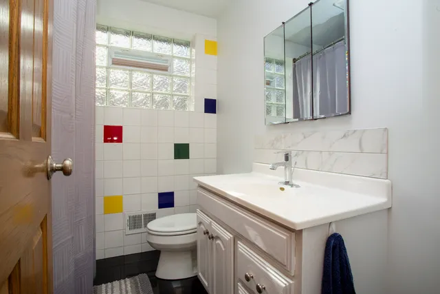 $390,000 | 5154 South Nordica Avenue, Chicago, IL 60638