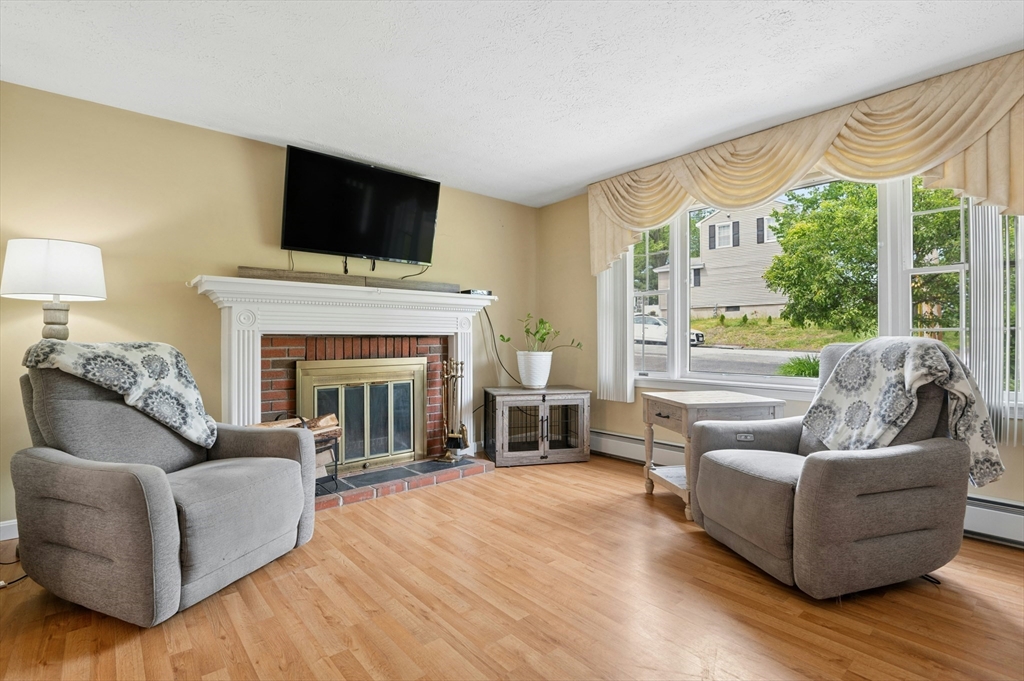 158 Copperfield Road Worcester, MA 01602 - Photo 18 of 42