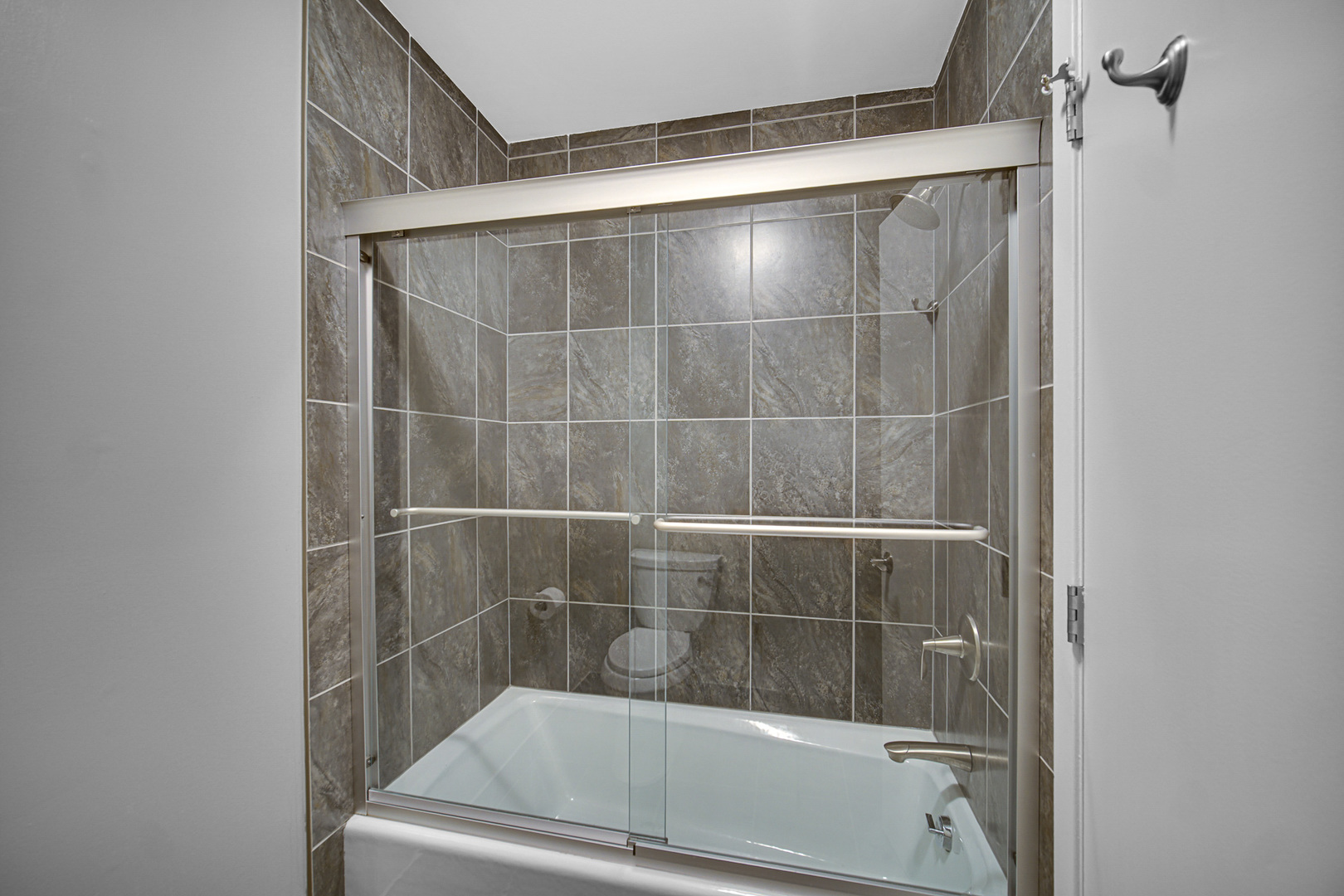 1066 Shermer Road, Unit 11 Northbrook, IL 60062 - Photo 18 of 24 Gallery Image 18