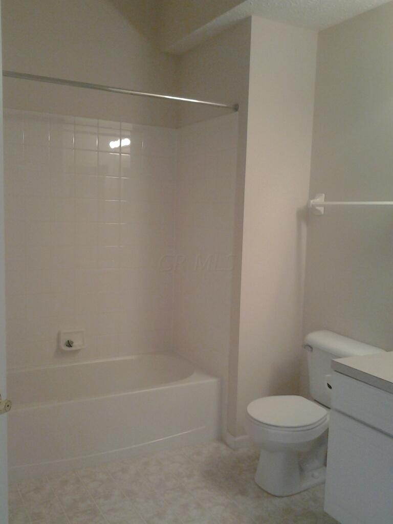 3752 Stoneway Point Powell, OH 43065 - Photo 20 of 26