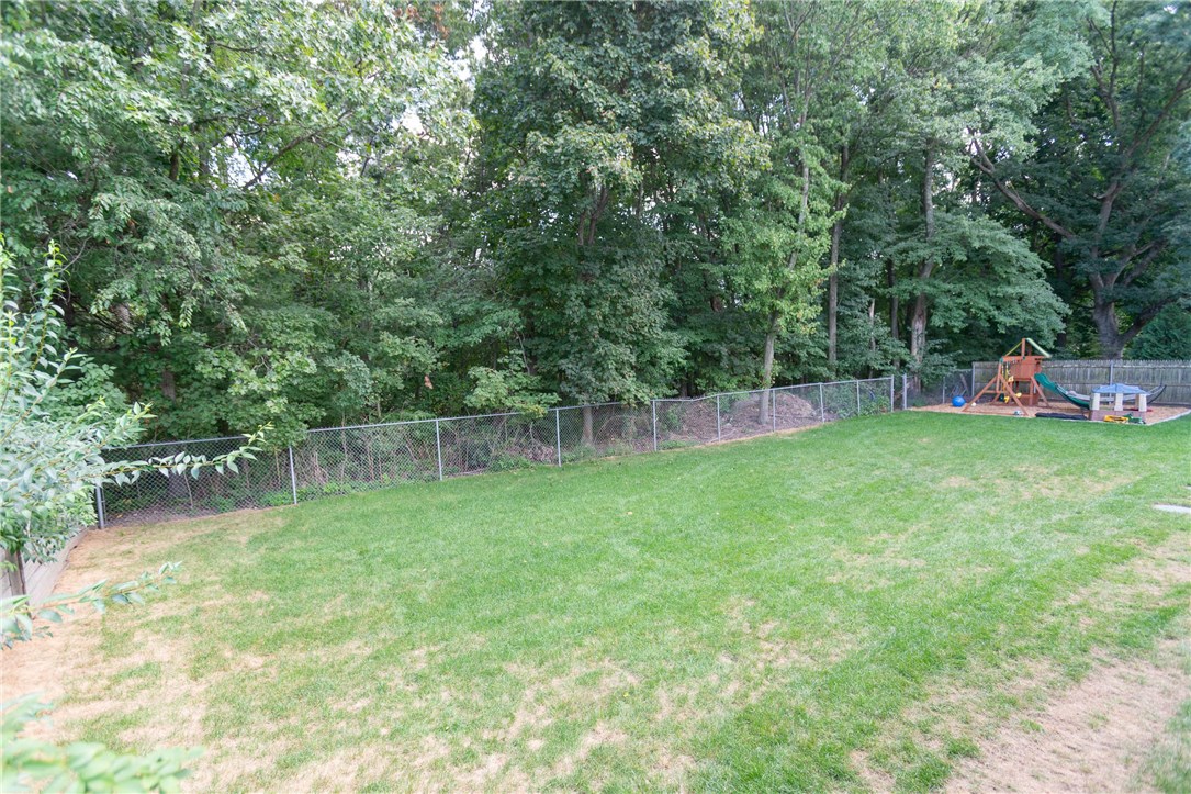167 Knotty Oak Road Coventry, RI 02816 - Photo 15 of 18 Gallery Image 15