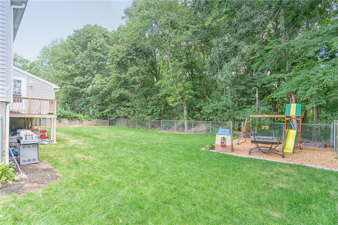 167 Knotty Oak Road Coventry, RI 02816 - Photo 16 of 18 Gallery Image 16