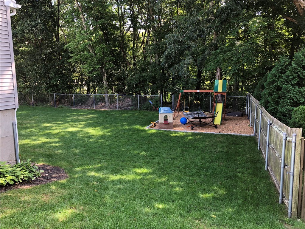 167 Knotty Oak Road Coventry, RI 02816 - Photo 18 of 18 Gallery Image 18