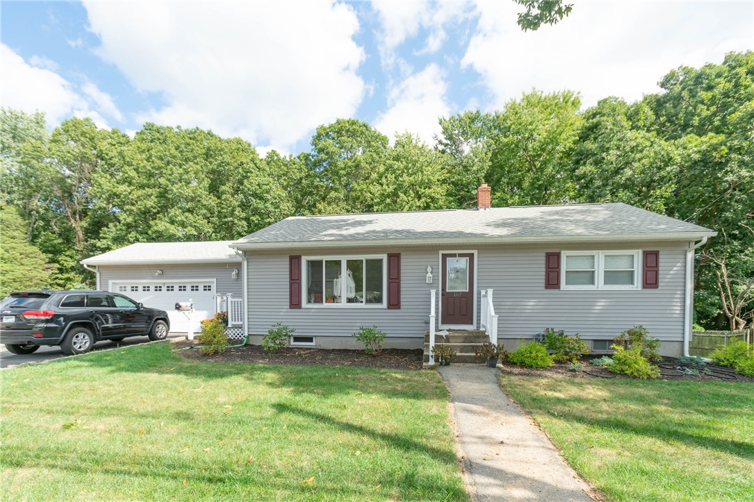 167 Knotty Oak Road Coventry, RI 02816 - Photo 4 of 18 Gallery Image 4