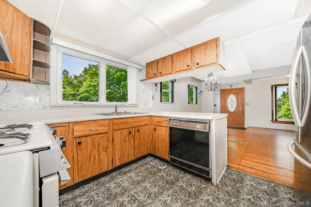 $599,999 | 306 Park Avenue, Freeport, NY 11520