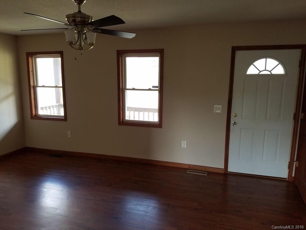 116 Barefoot Ridge Clyde, NC 28721 - Photo 6 of 12