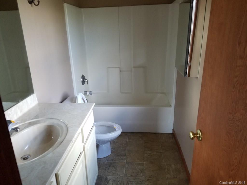 116 Barefoot Ridge Clyde, NC 28721 - Photo 10 of 12