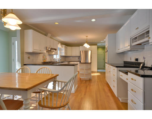 25 Saddlebrook Road Sherborn, MA 01770 - Photo 10 of 21 Gallery Image 10