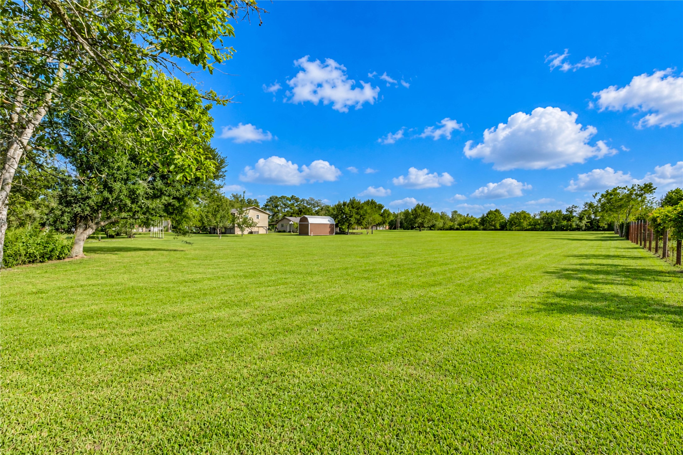 11605 Strom Road Dickinson, TX 77539 - Photo 35 of 41 Gallery Image 35
