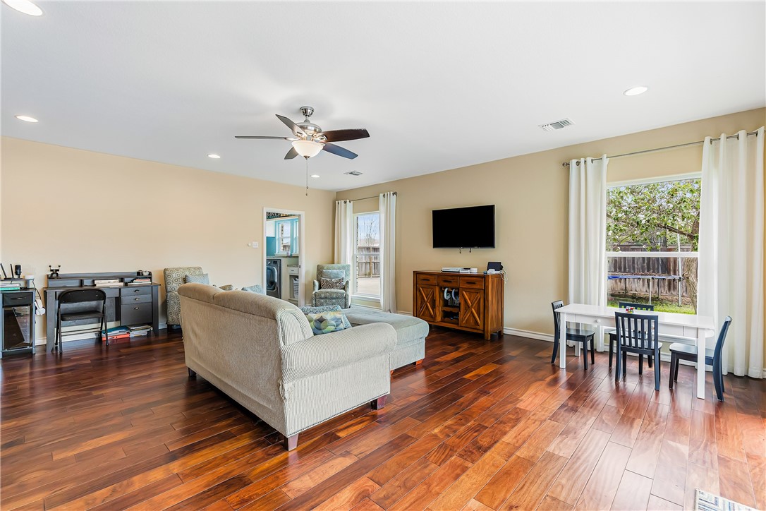 3350 Mavis Drive Corpus Christi, TX 78411 - Photo 16 of 40 a living room with furniture and a flat screen tv