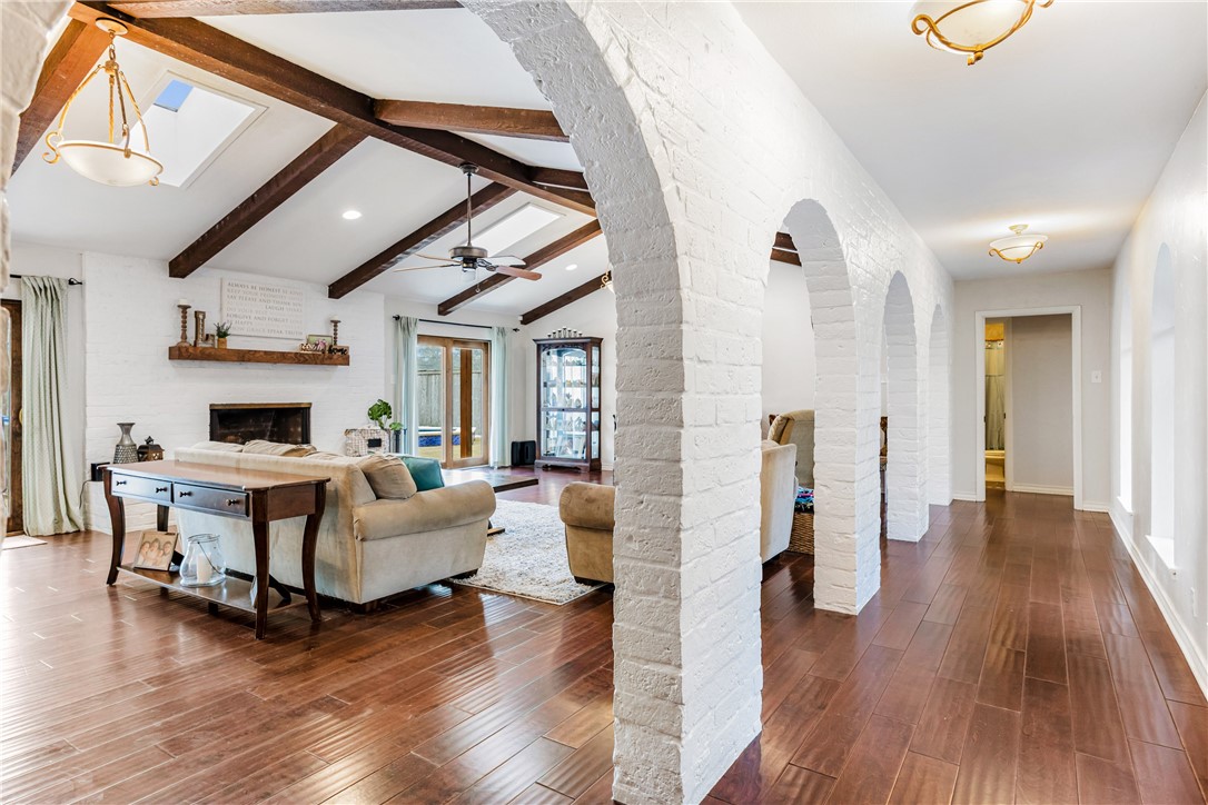 3350 Mavis Drive Corpus Christi, TX 78411 - Photo 24 of 40 a living room with furniture and a wooden floor