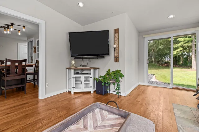 $749,900 | N222 2 Mile Road, Appleton, WI 54914