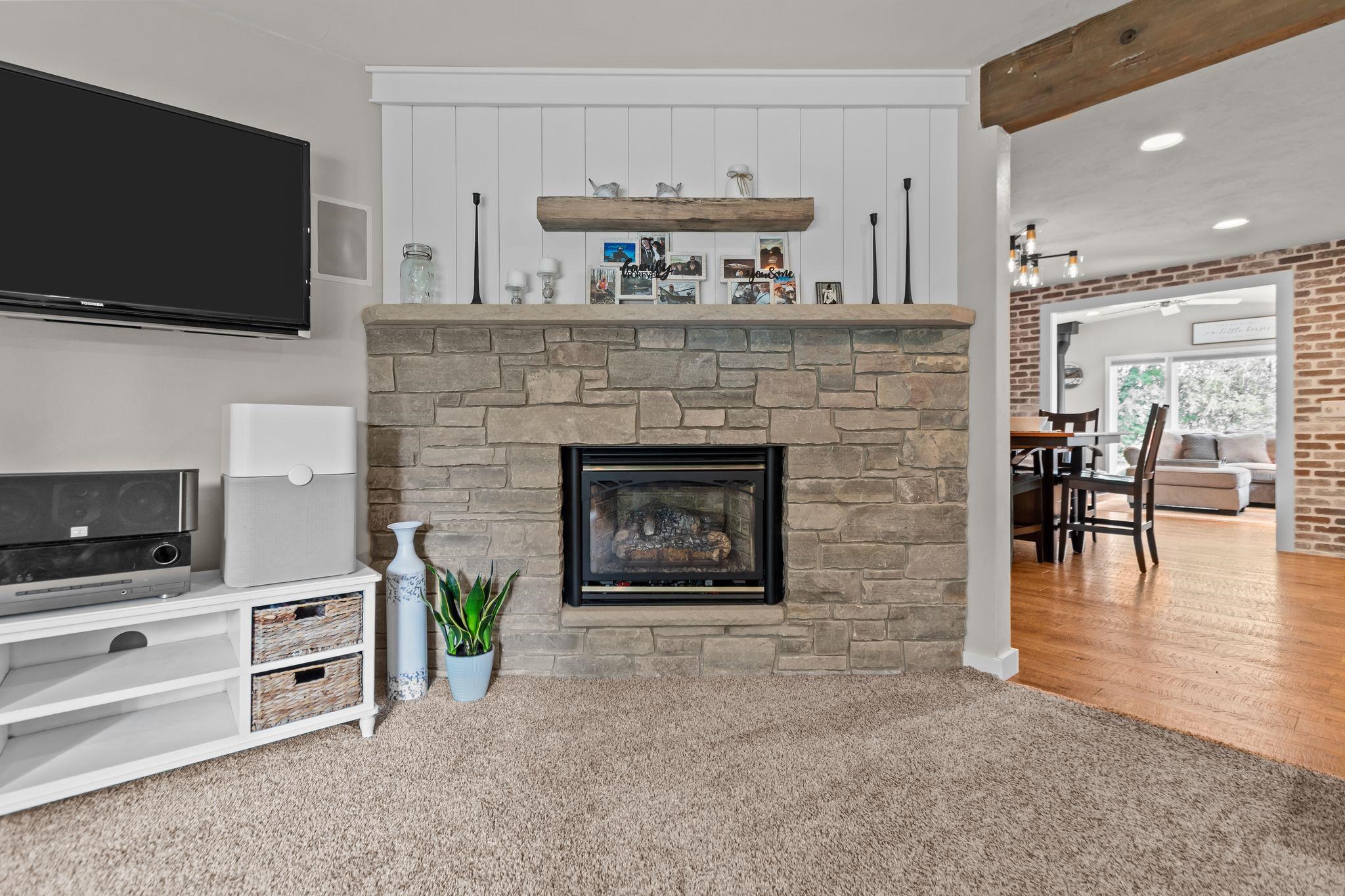 N222 2 Mile Road Appleton, WI 54914 - Photo 9 of 69