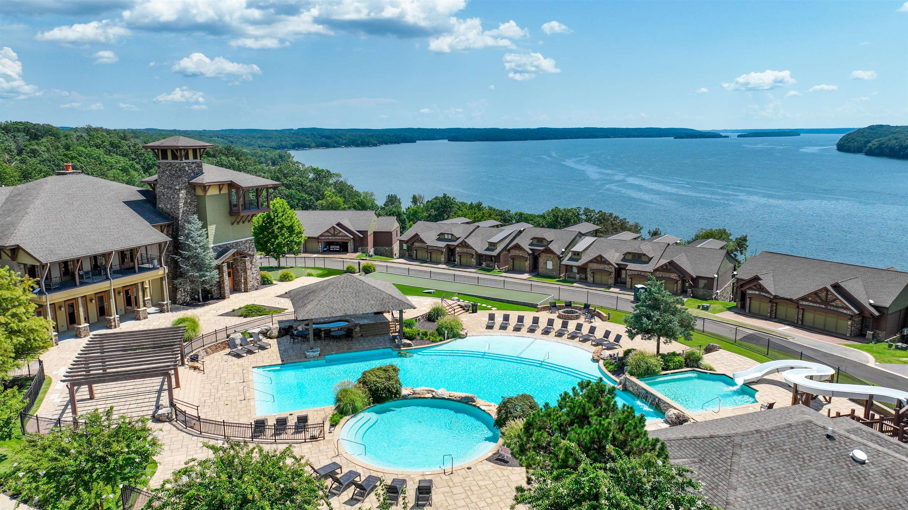 42 Breathtaking Loop Savannah, TN 38372 - Photo 30 of 35 an aerial view of a house with outdoor space swimming pool and outdoor seating