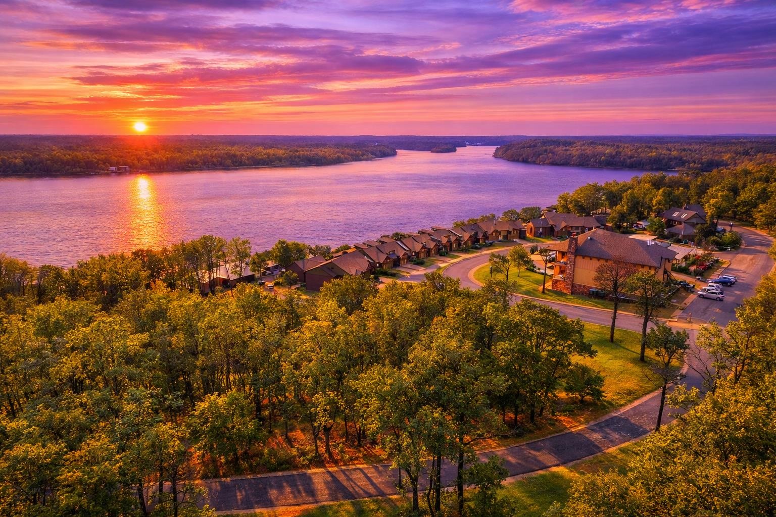 42 Breathtaking Loop Savannah, TN 38372 - Photo 4 of 35 a view of city and lake