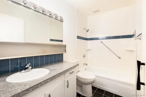 $210,000 | 9380 Center Avenue, Unit 3D, Denver, CO 80247