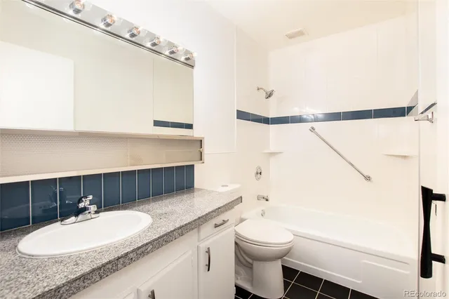 $210,000 | 9380 Center Avenue, Unit 3D, Denver, CO 80247