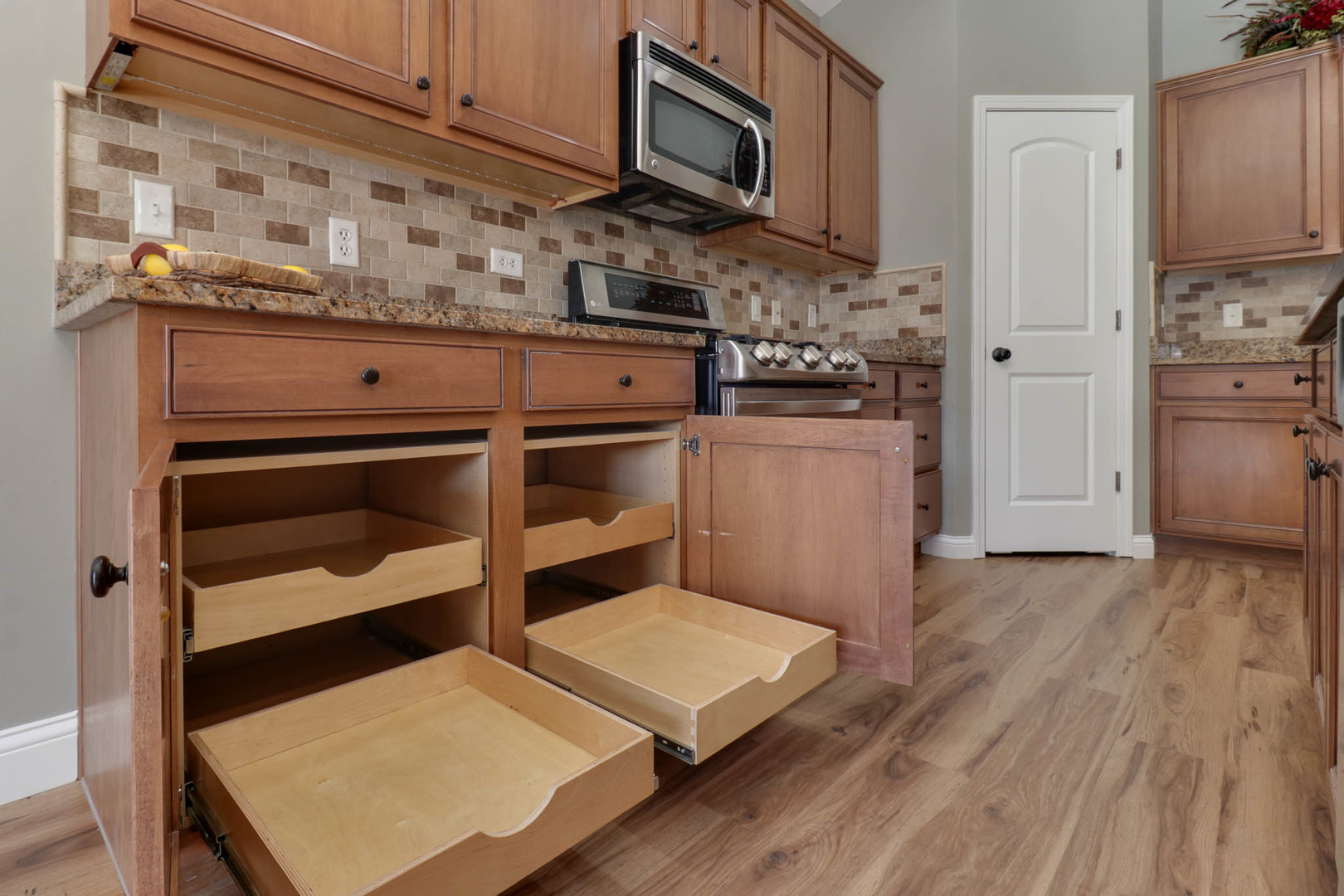 54 Yukon Circle Bloomington, IL 61705 - Photo 11 of 46