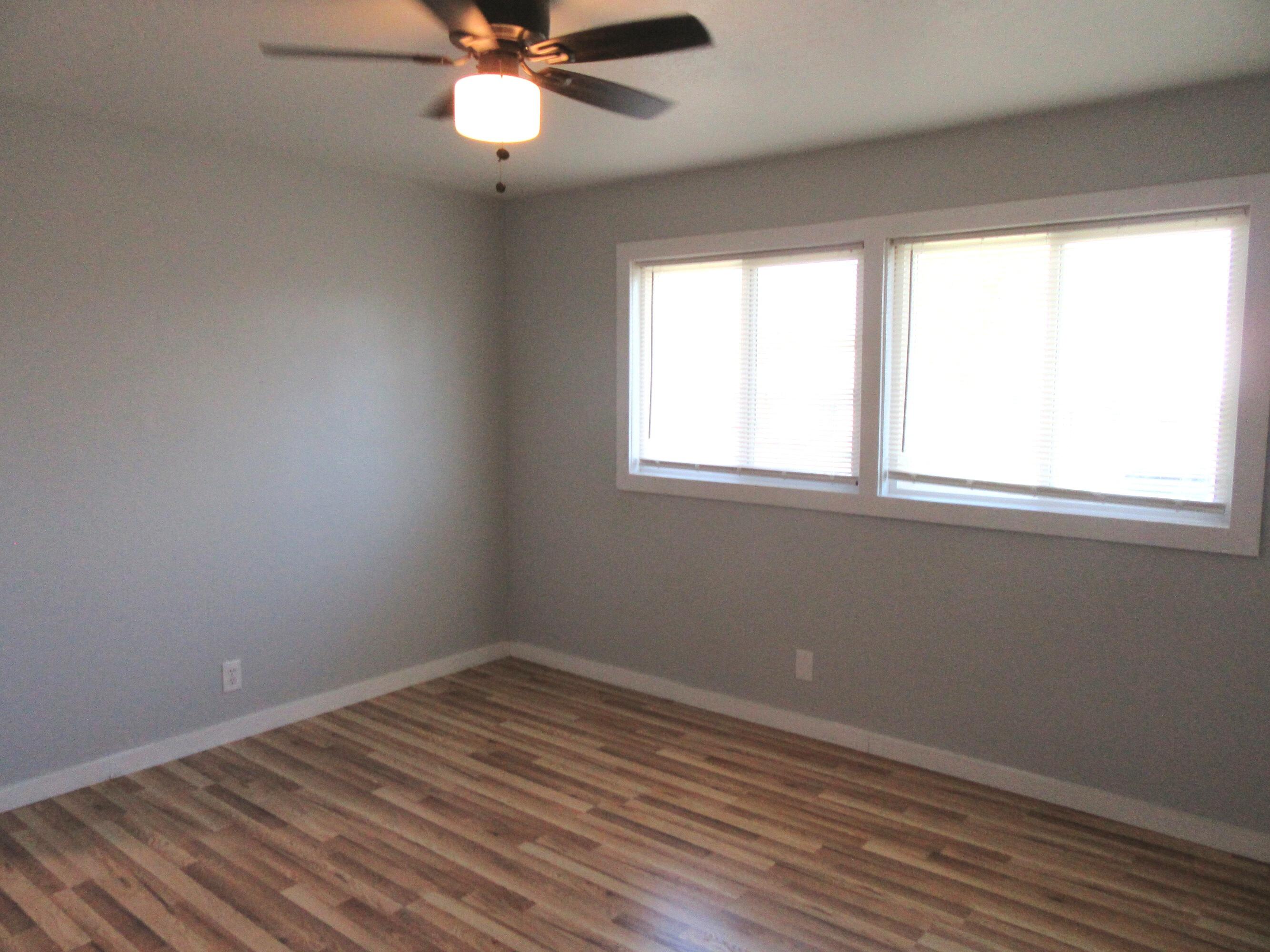 907 West 3rd Street Alturas, CA 96101 - Photo 25 of 32 Back Bedroom 2