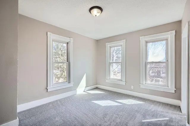 $2,899 | 707 Jenks Avenue East, St. Paul, MN 55106