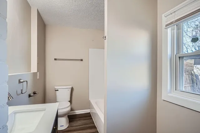 $2,899 | 707 Jenks Avenue East, St. Paul, MN 55106