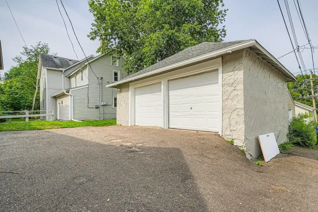 $2,899 | 707 Jenks Avenue East, St. Paul, MN 55106