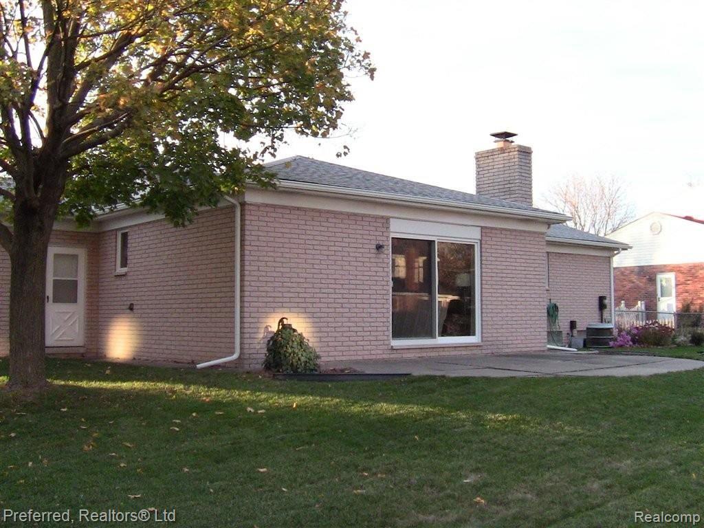 17844 Levan Road Livonia, MI 48152 - Photo 13 of 23 Patio and Back of Home