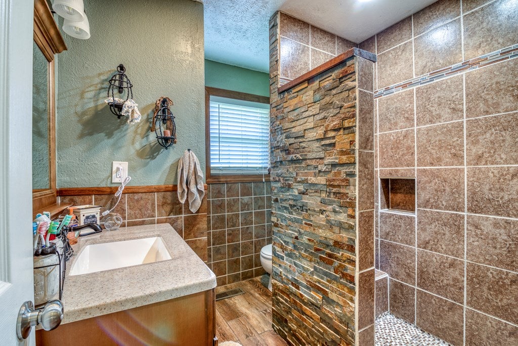 15379 Fall Hill Road Abingdon, VA 24210 - Photo 18 of 24 Gallery Image 18