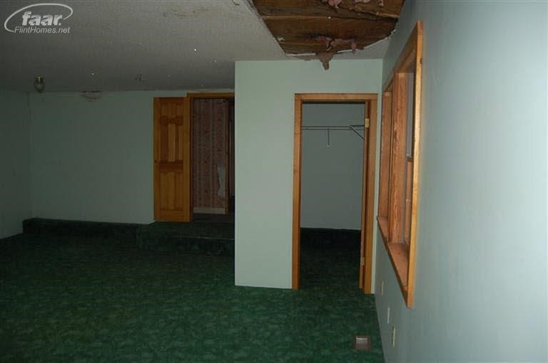 4214 Silver Lake Road Linden, MI 48451 - Photo 18 of 20 20125610-17.JPG