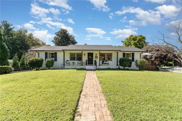 $290,000 | 2606 Wexford Place, High Point, NC 27265