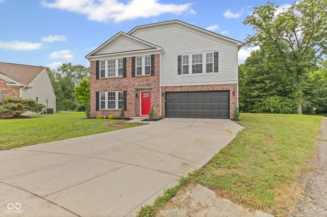 $369,999 | 12429 Looking Glass Way, McCordsville, IN 46055