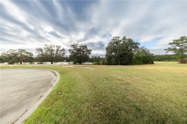 $105,000 | 709 Northlake Drive, Covington, LA 70435