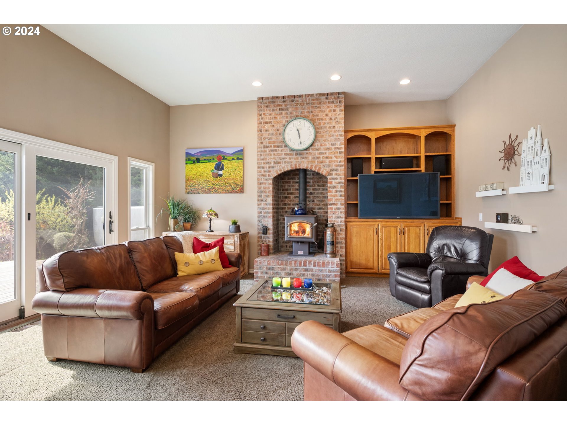 17060 Southwest Weir Road Beaverton, OR 97007 - Photo 16 of 44 Gallery Image 16