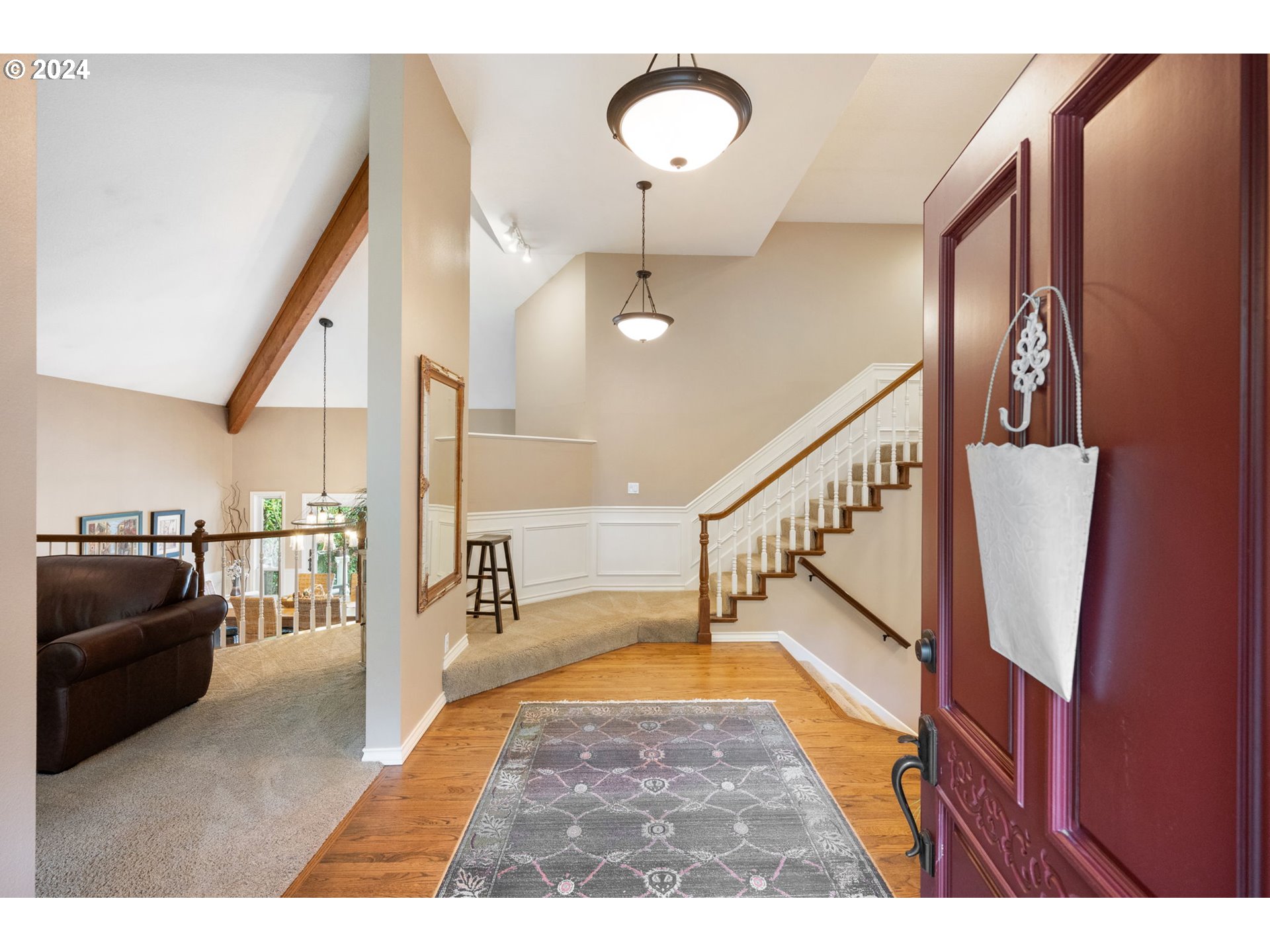 17060 Southwest Weir Road Beaverton, OR 97007 - Photo 2 of 44 Gallery Image 2
