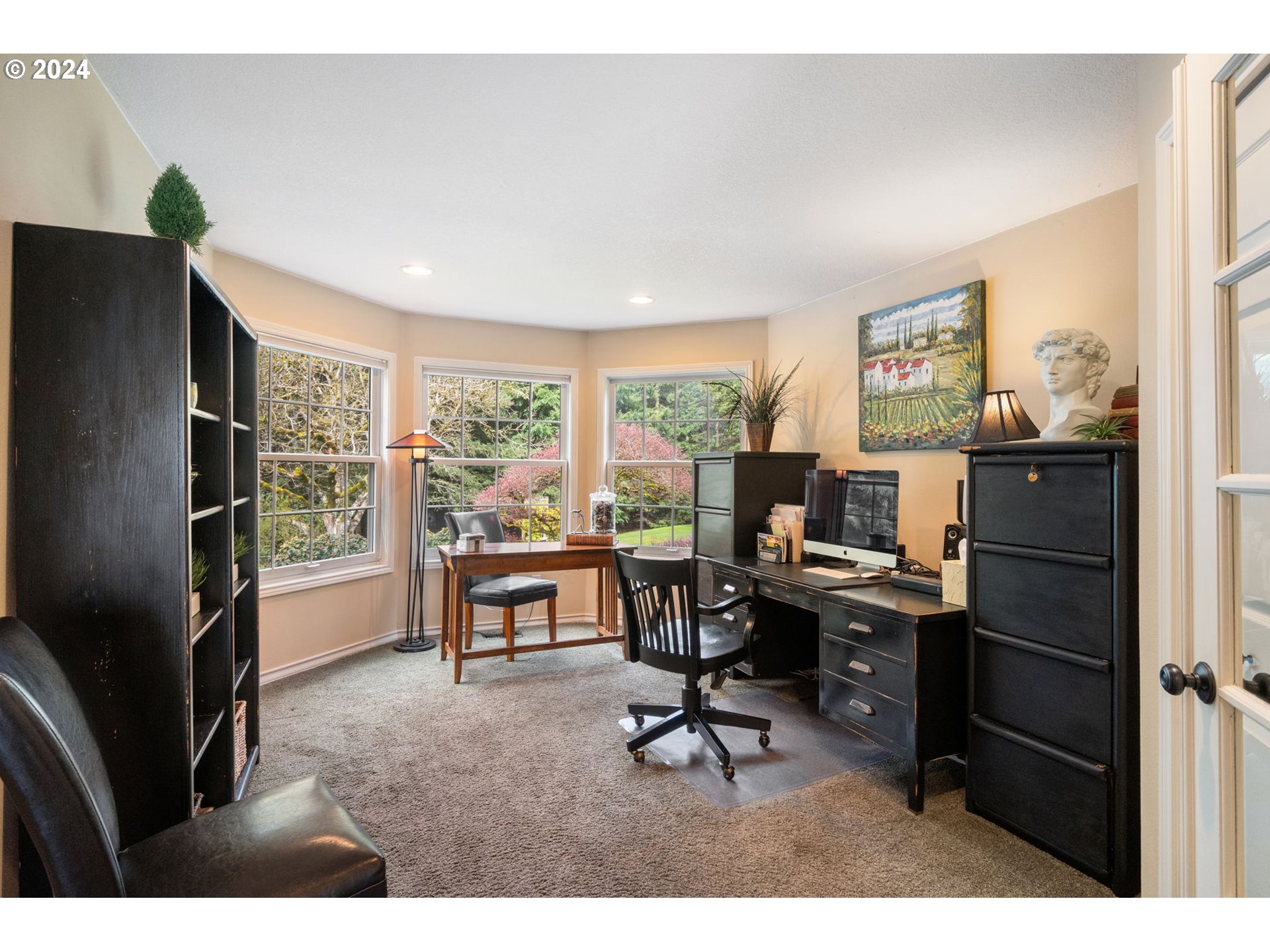 17060 Southwest Weir Road Beaverton, OR 97007 - Photo 32 of 44 Gallery Image 32