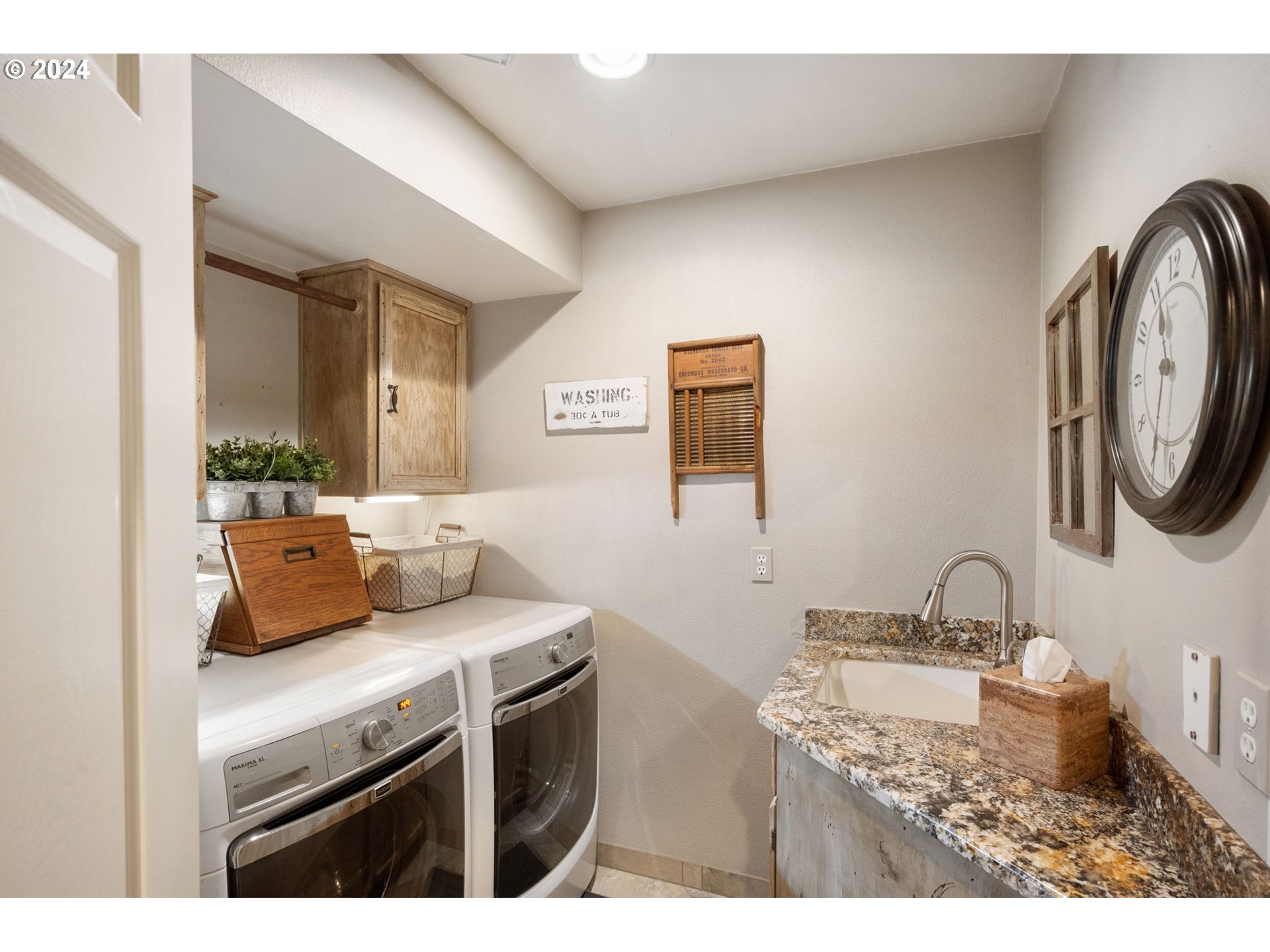 17060 Southwest Weir Road Beaverton, OR 97007 - Photo 33 of 44 Gallery Image 33